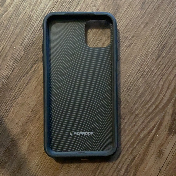 Lifeproof wallet case! - Picture 2 of 3